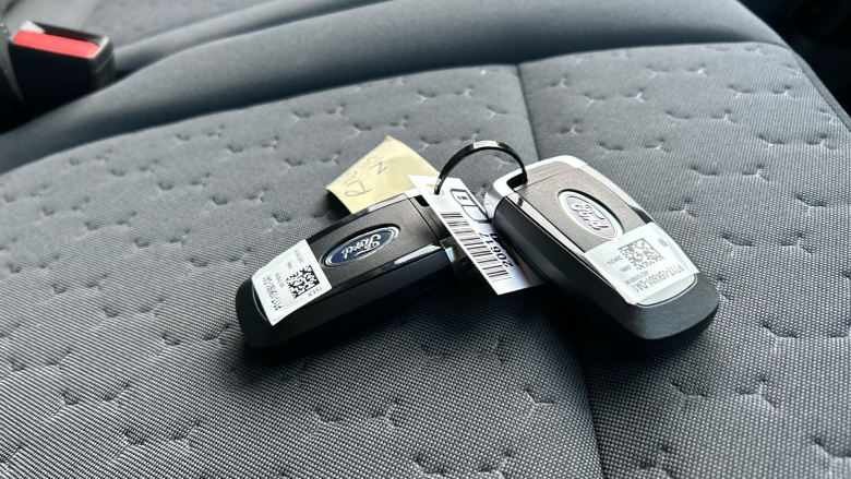 Ford Tourneo Custom 320 L1 Diesel Fwd 2.0 EcoBlue 136ps H1 Titanium 8 seater Auto